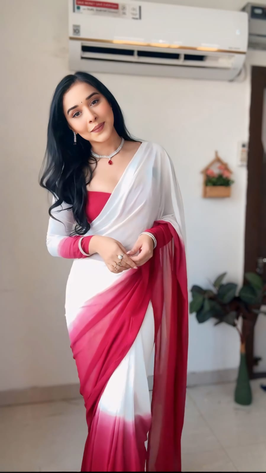 1 MIN READY TO WEAR  SAREE IN PURE SOFT GEORGETTE WITH  BLOUSE